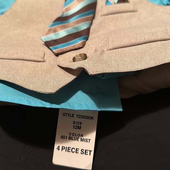 Holiday editions boy set - Picture 4 of 4